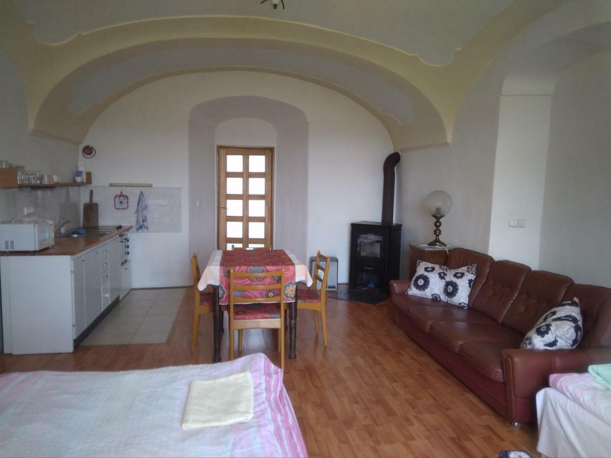 Dvur V Borovne Apartman Borovná Kültér fotó